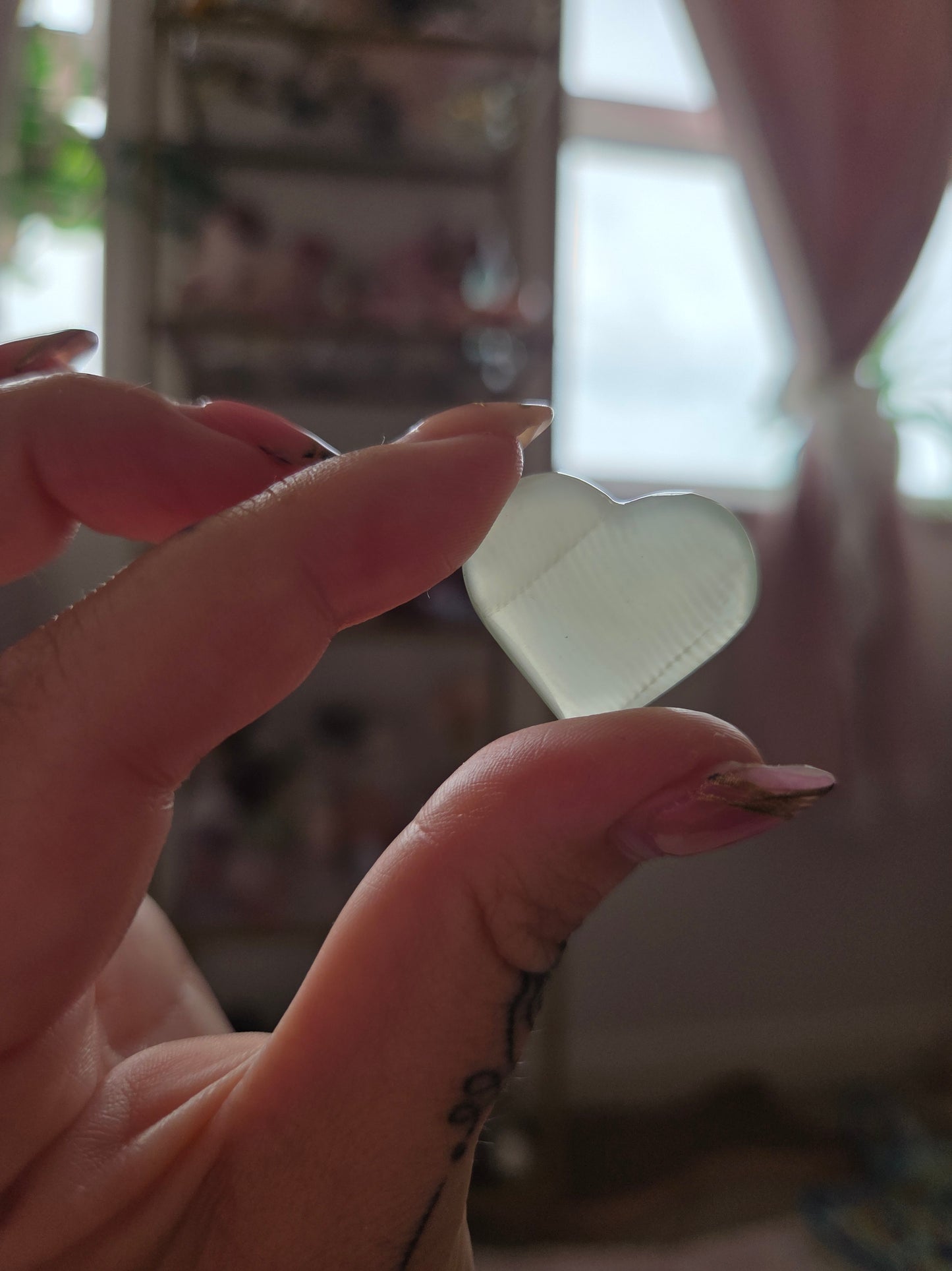 Finger Print Pistachio Calcite Heart